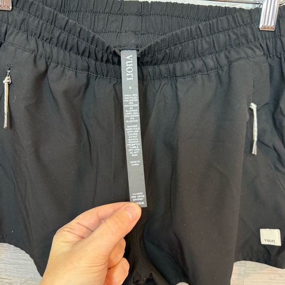 Vuori Black Dash Shorts 2.0 | Perforated Breathable Running Shorts | Size S - Picture 2 of 11